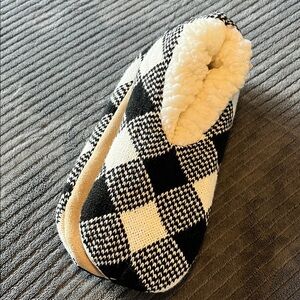 Cozy Black and White Plaid Slipper Socks